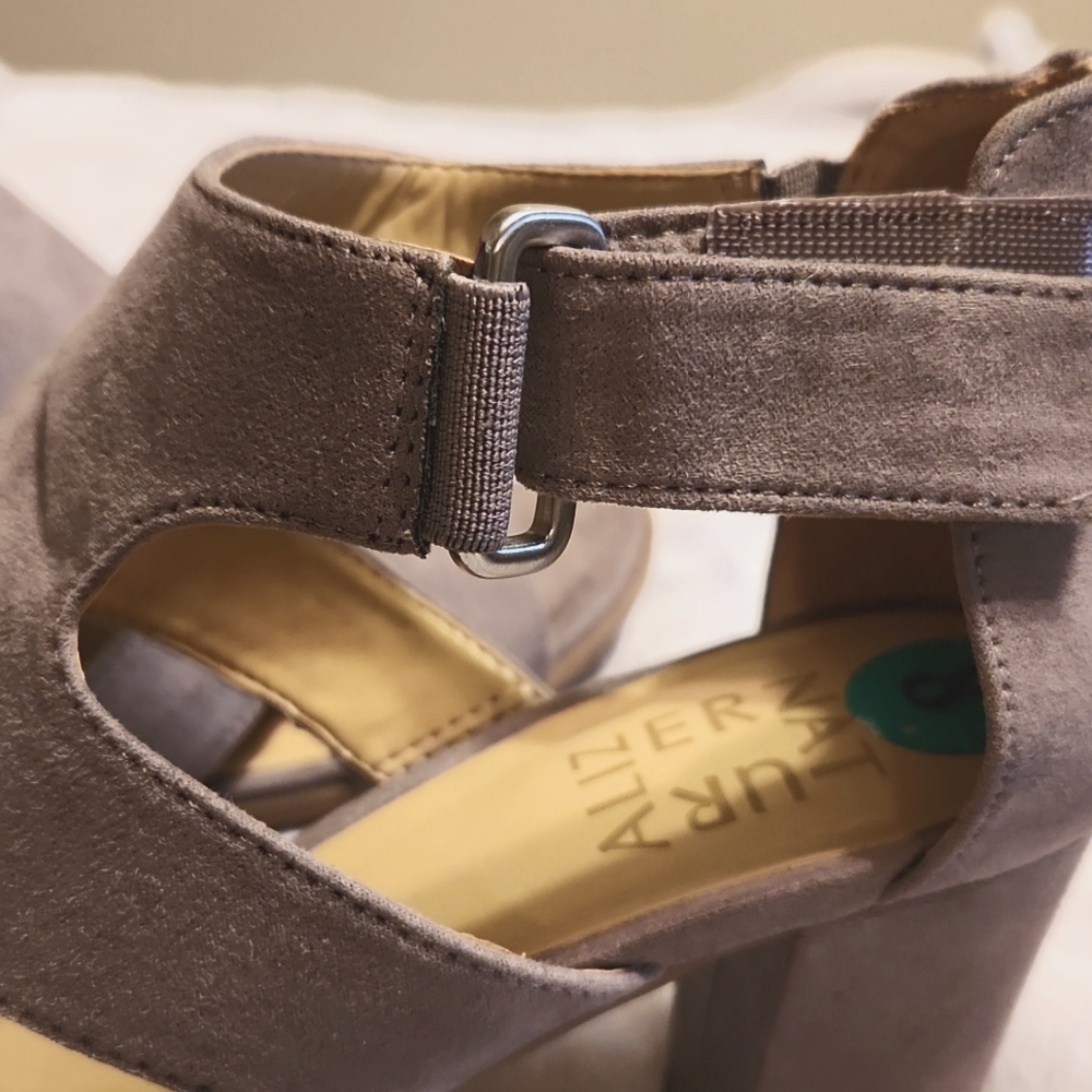 Naturalizer sandals - Picture 4 of 4